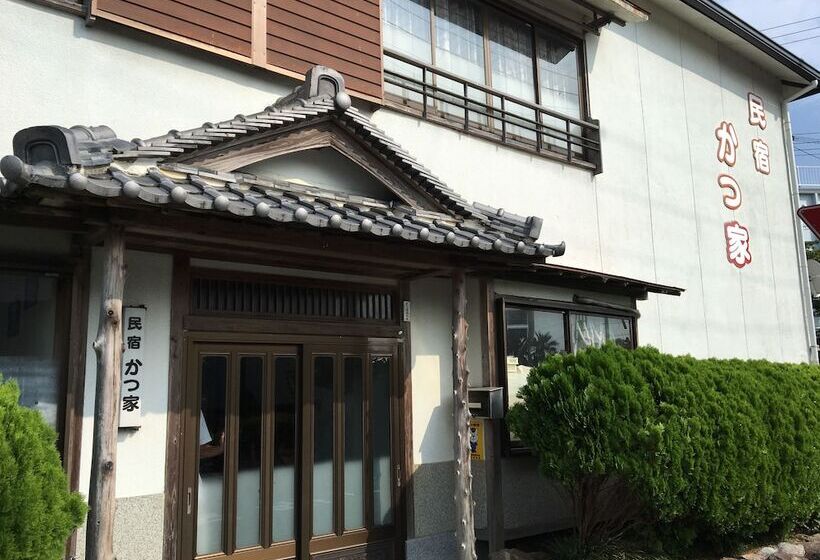 Рёкан Minshuku Katsuya