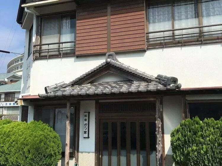 Ryokan Minshuku Katsuya