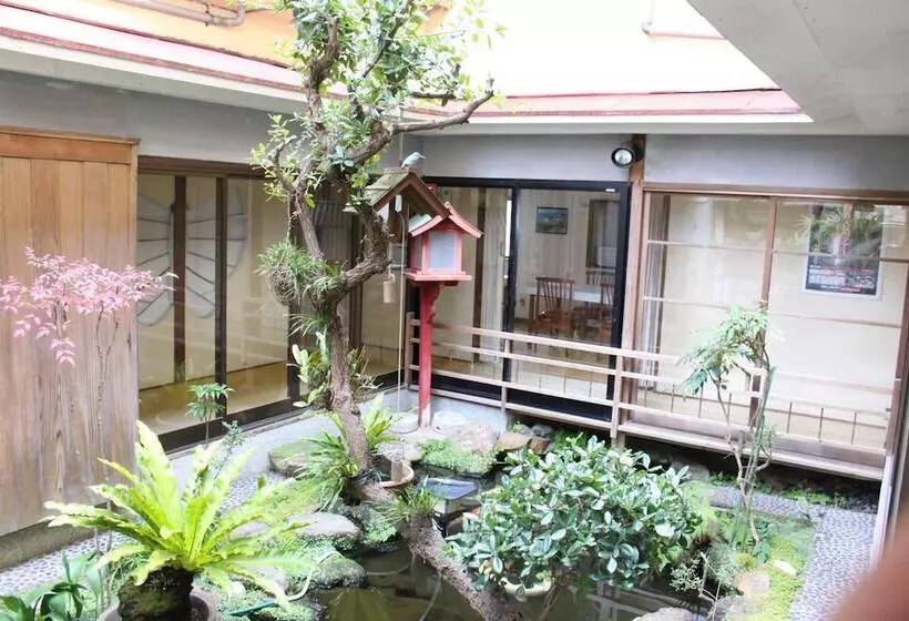 Ryokan Minshuku Katsuya