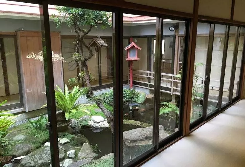 Ryokan Minshuku Katsuya