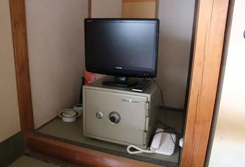 Ryokan Minshuku Katsuya