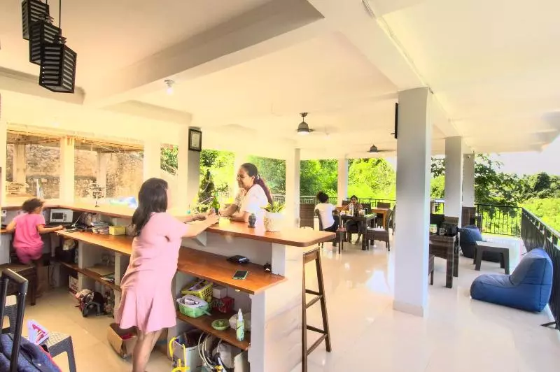 ベッドアンドブレックファースト Bonne Nuit