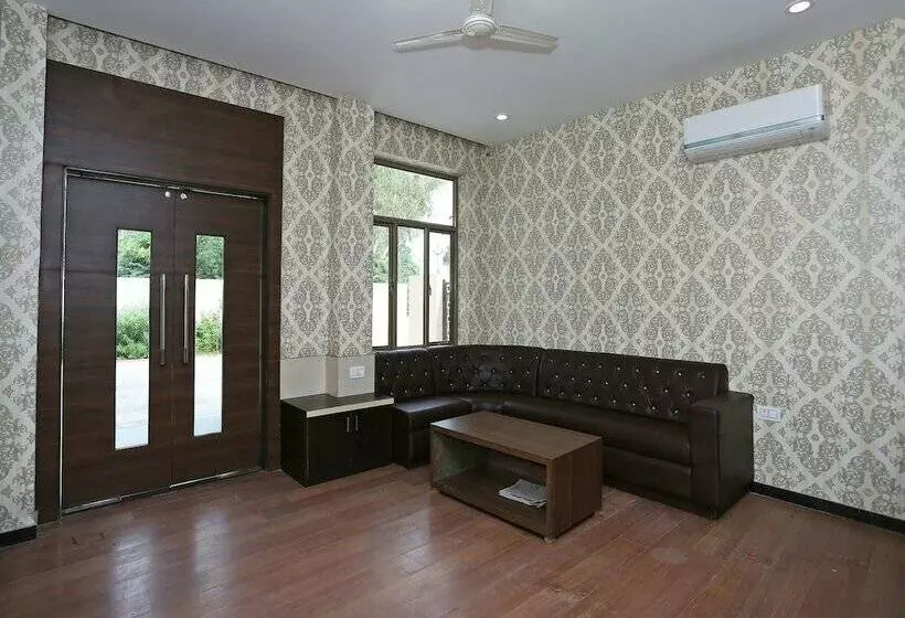 ホテル Maharana Greens Resort By Oyo Rooms