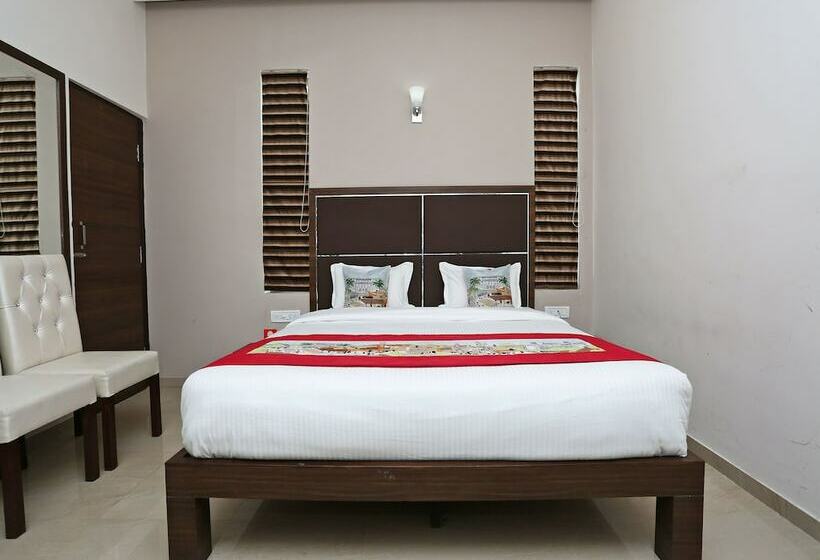 Отель Maharana Greens Resort By Oyo Rooms