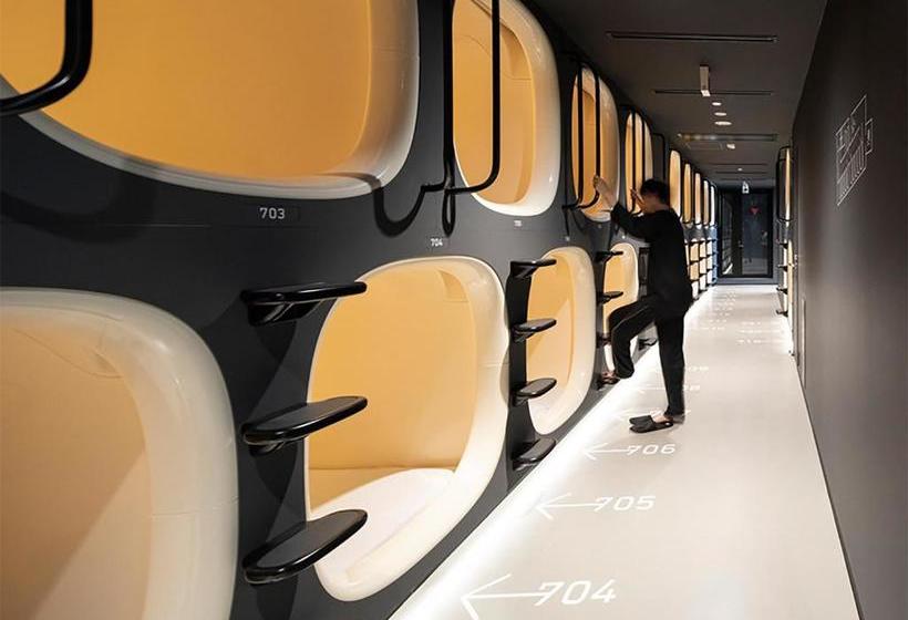 בית מלון כפרי Nine Hours Kamata