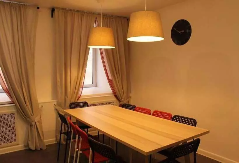 Dad&cat Capsule Hotel   Hostel