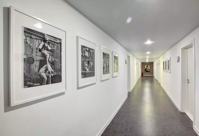 Dad&cat Capsule Hotel   Hostel