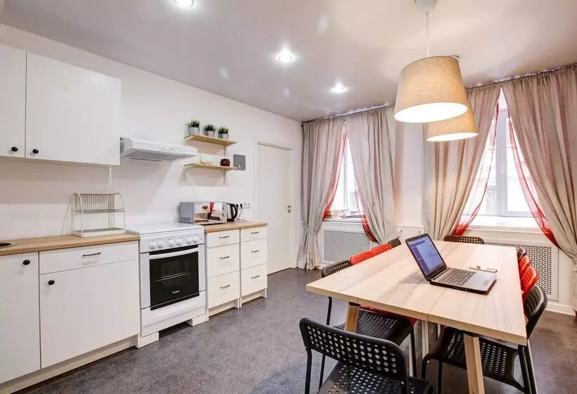 Dad&cat Capsule Hotel   Hostel