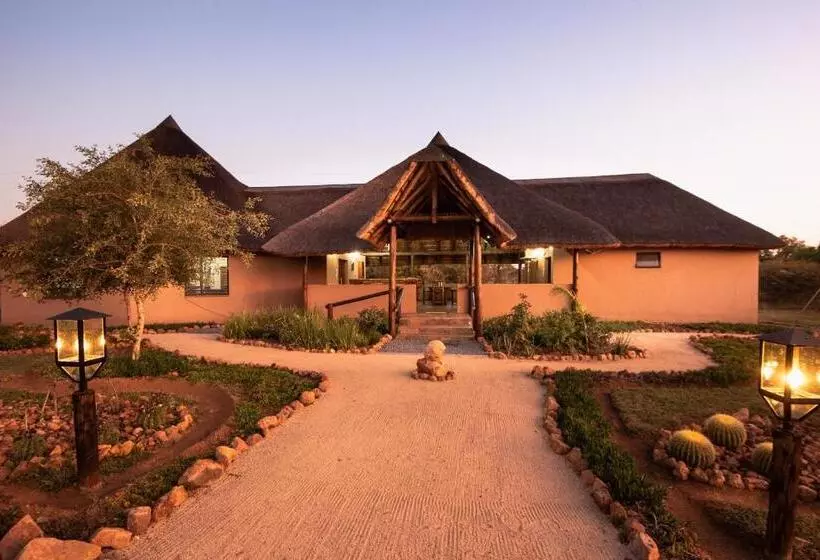 Hotel Golden Impalas Bush Resort