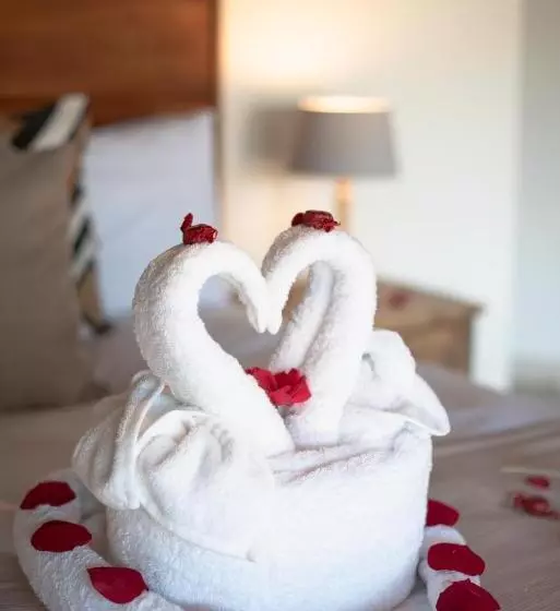 Hotel Golden Impalas Bush Resort