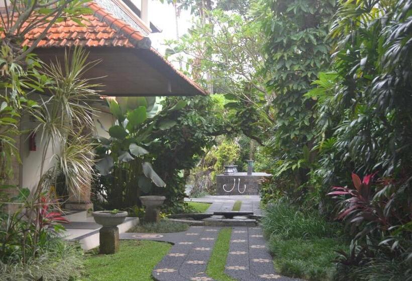 酒店 The Taman Ayu