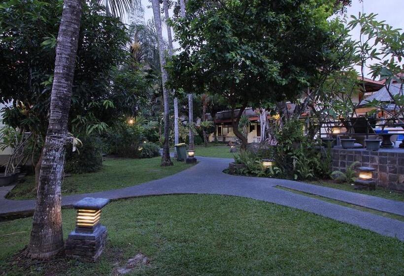 酒店 The Taman Ayu