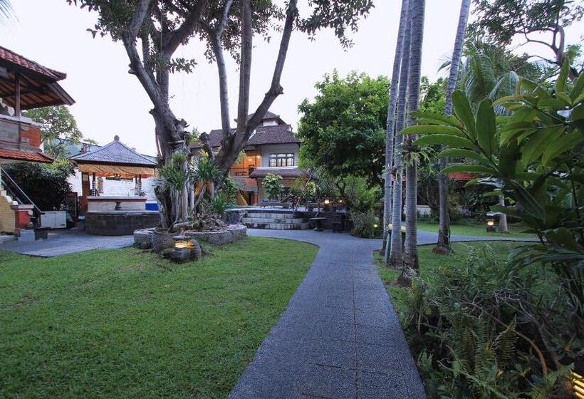 酒店 The Taman Ayu