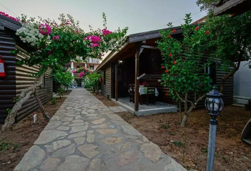 Hotel Cuhadar Ahsap Evleri