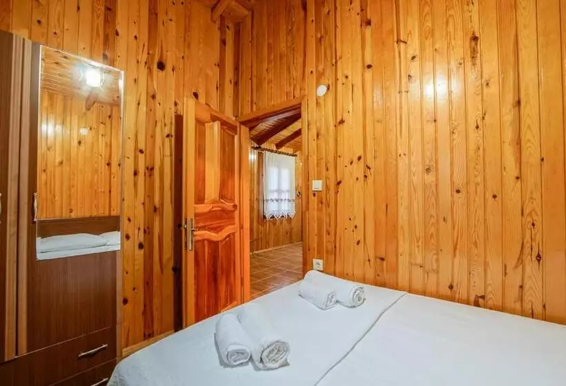 Hotel Cuhadar Ahsap Evleri
