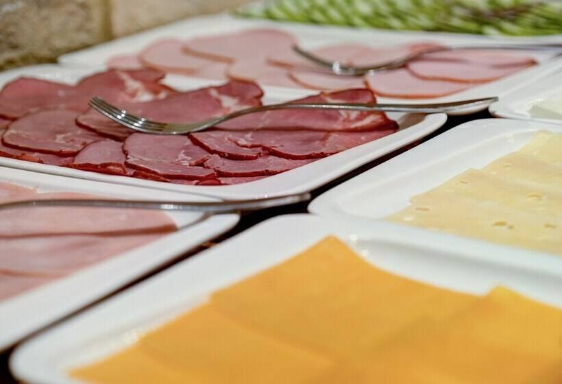 酒店 Wellion Suharevskiy