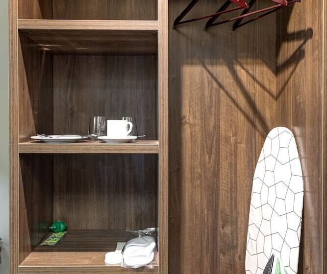 酒店 Wellion Suharevskiy