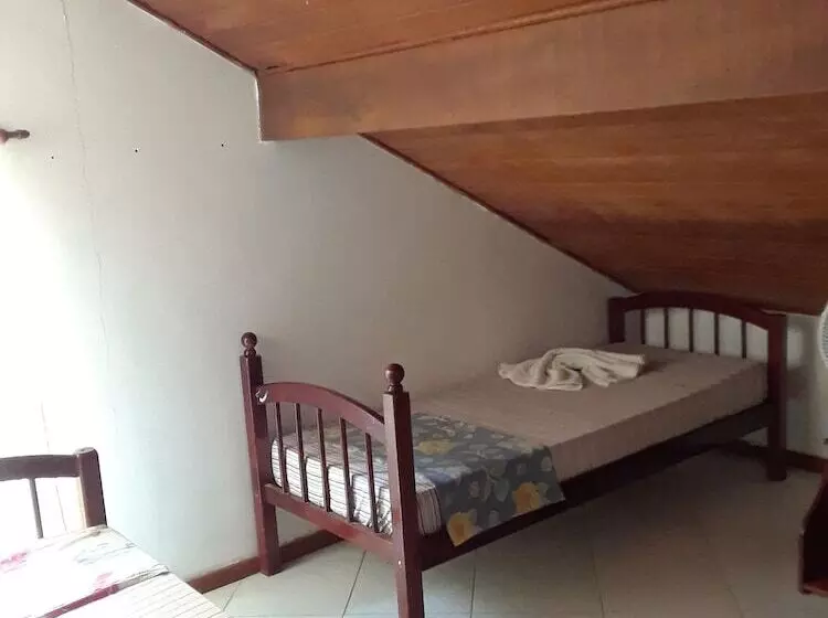 Hotelli Yellow Guest House