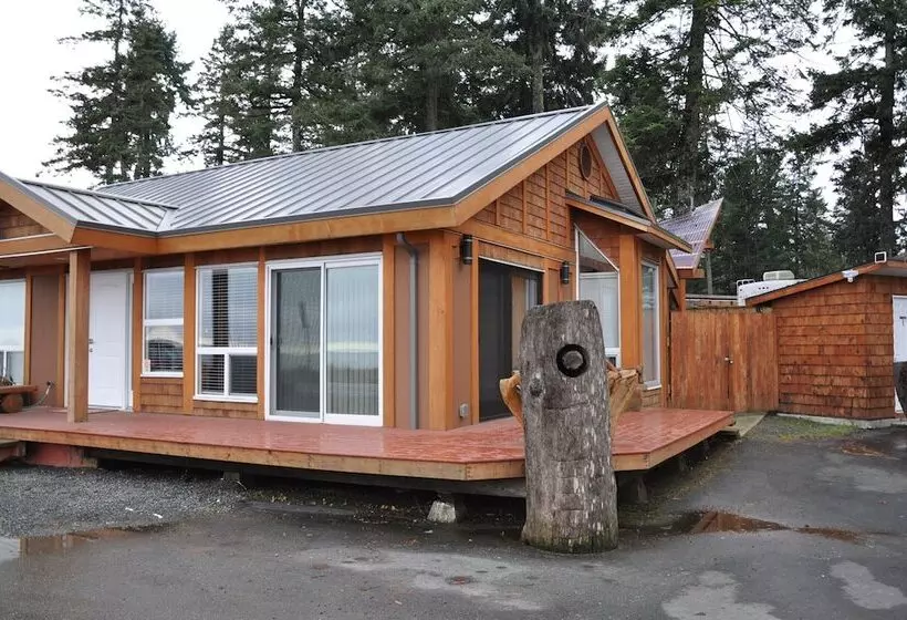 Shelter Bay Resort
