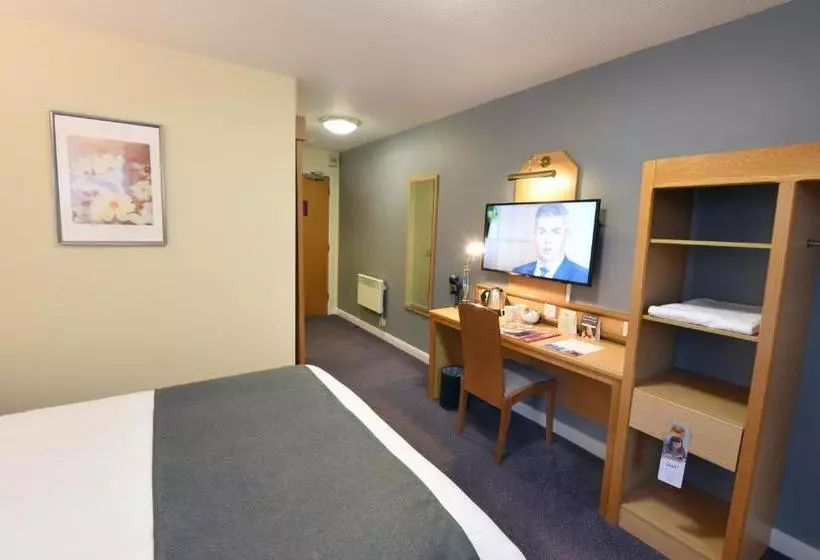 ホテル The Mount By Greene King Inns