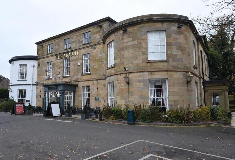 בית מלון כפרי The Mount By Greene King Inns