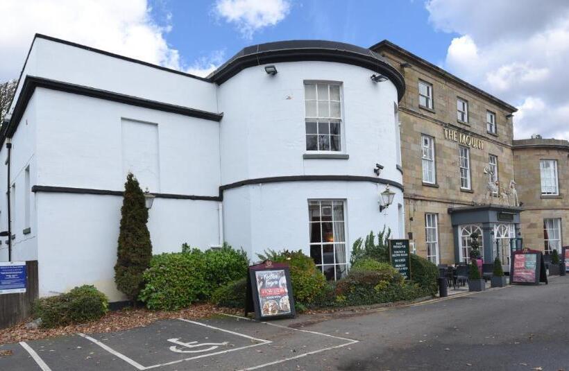 בית מלון כפרי The Mount By Greene King Inns