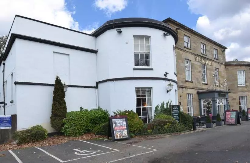 ホテル The Mount By Greene King Inns