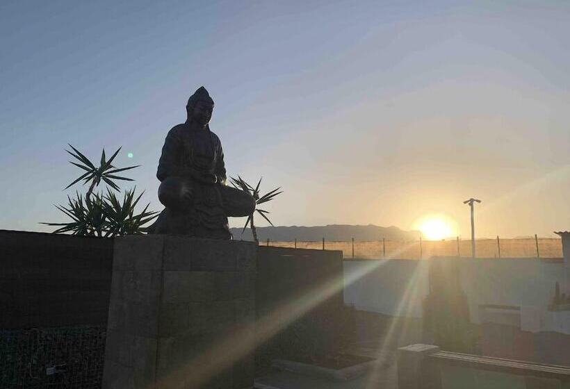 Hotel Valtisya Pool And Airport