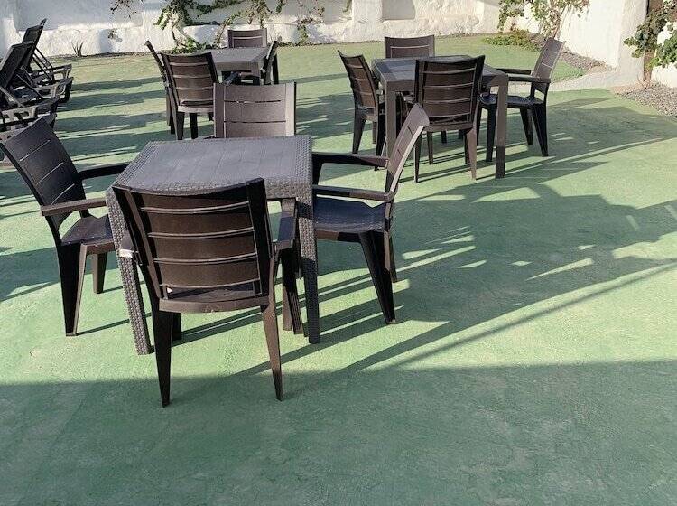 Hotel Valtisya Pool And Airport