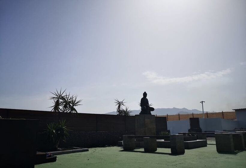 Hotel Valtisya Pool And Airport