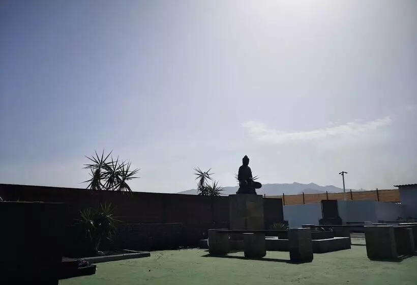 Hotelli Valtisya Pool And Airport