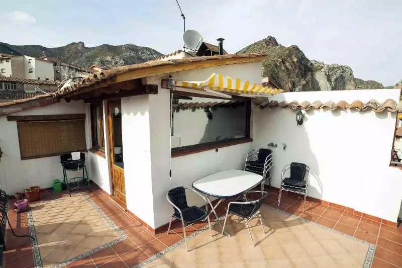 La Fuente De Arnedillo