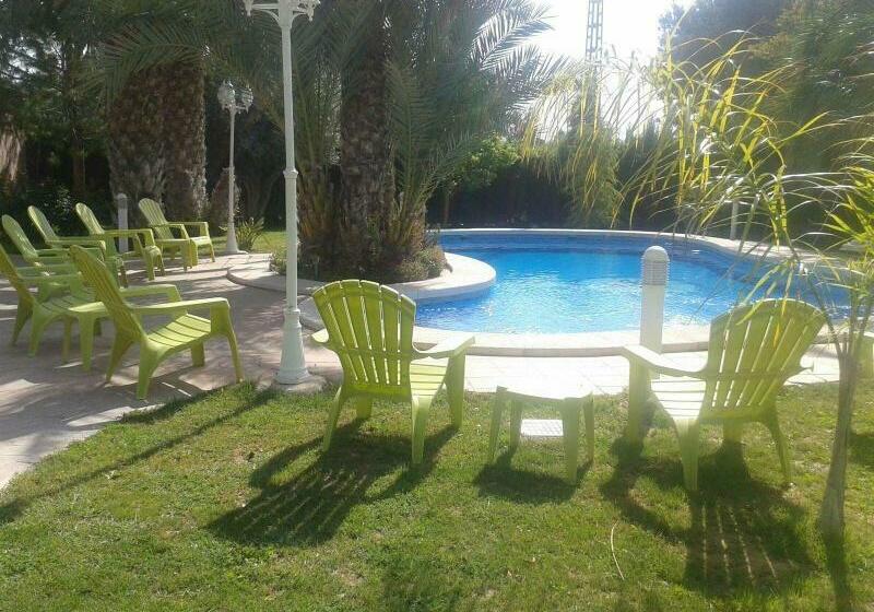 Casa Los Jardines De Lola