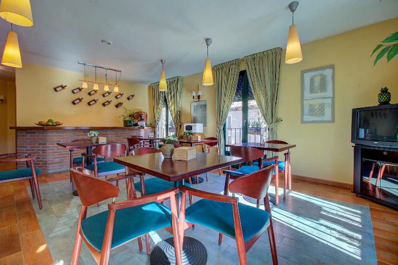 Oyo Casa Rural La Chata