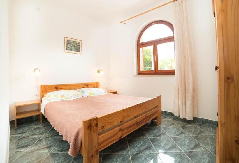 Apartments Santaleza