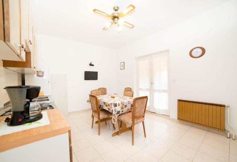 Apartments Santaleza