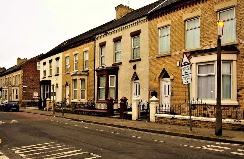 Cambrington Hostel