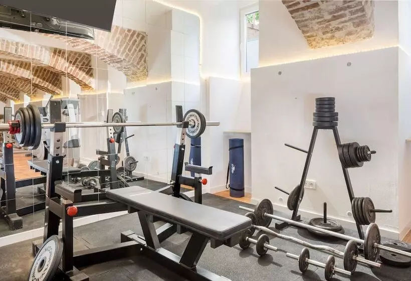 هتل Best Western Plus Celebrity Suites