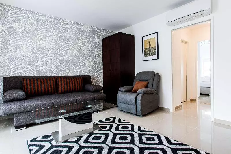 هتل Best Western Plus Celebrity Suites