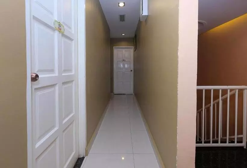 هتل Oyo 1152 Heaven Hill 2