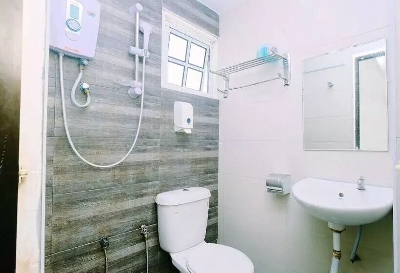 هتل Oyo 1152 Heaven Hill 2