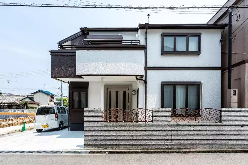 ペンション Plus 9 Station Inn