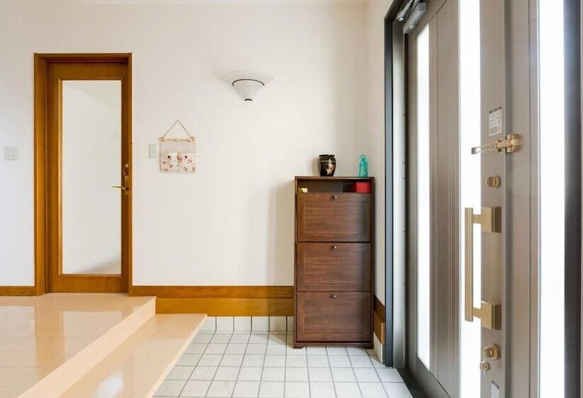 پانسیون Plus 9 Station Inn