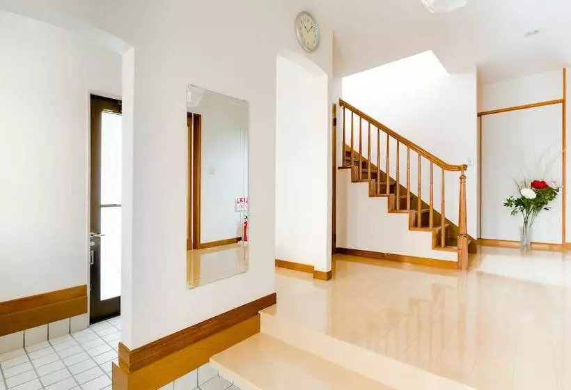 ペンション Plus 9 Station Inn