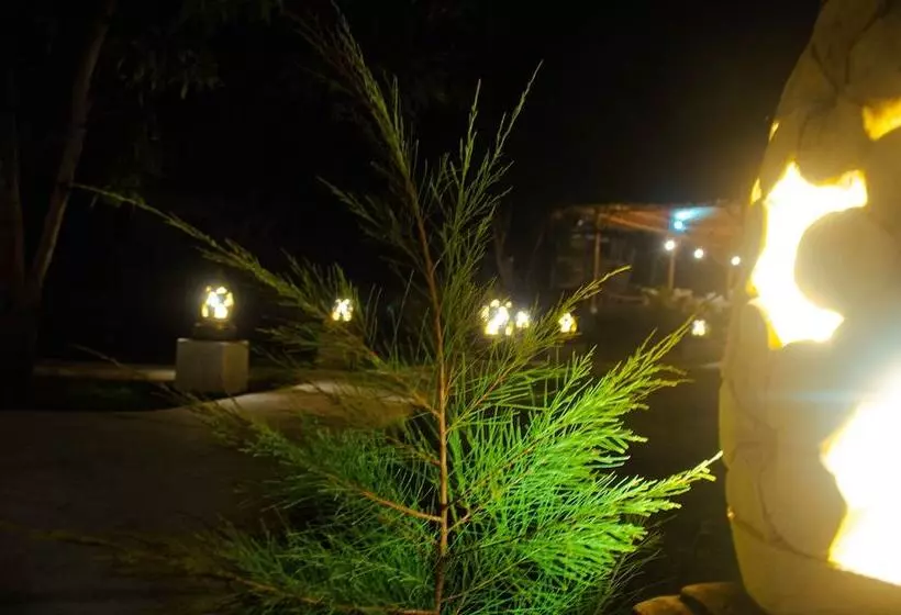 ペンション Villa Samalas Resort And Restaurant