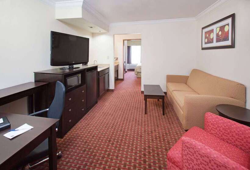 فندق Americinn By Wyndham Johnston Des Moines