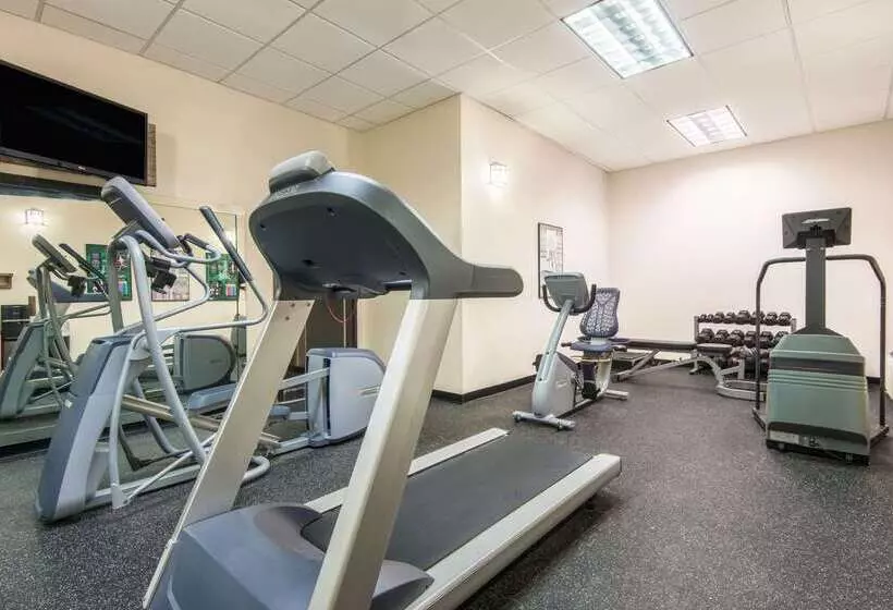 Отель Days Inn By Wyndham Altus