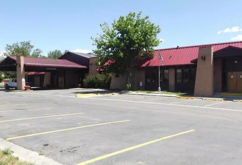 酒店 Douglas Inn And Conference Center