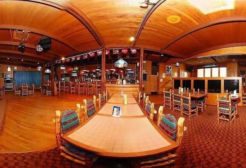 酒店 Douglas Inn And Conference Center