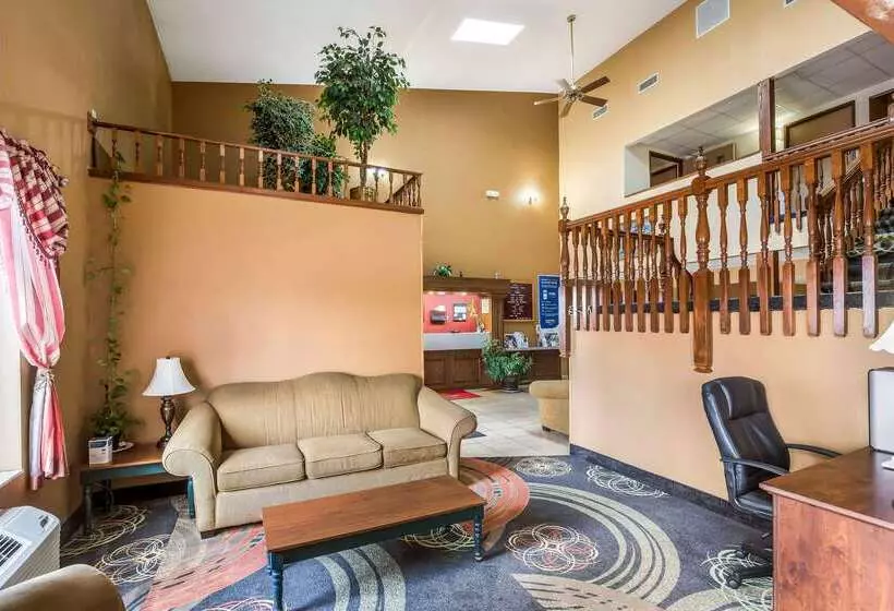 酒店 Econo Lodge Inn & Suites